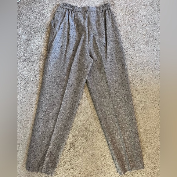 Nipon Studio Vintage 2 Piece Wool Blend Suit Set Size 8 - Picture 15 of 15